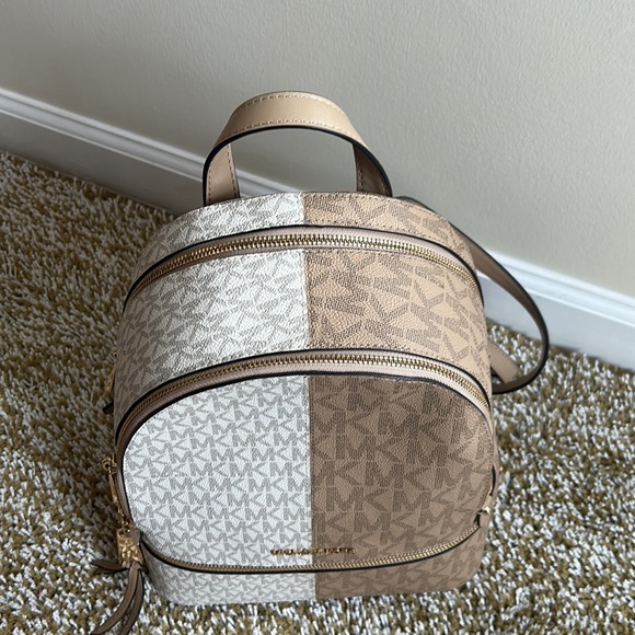 Michael kors main image 11